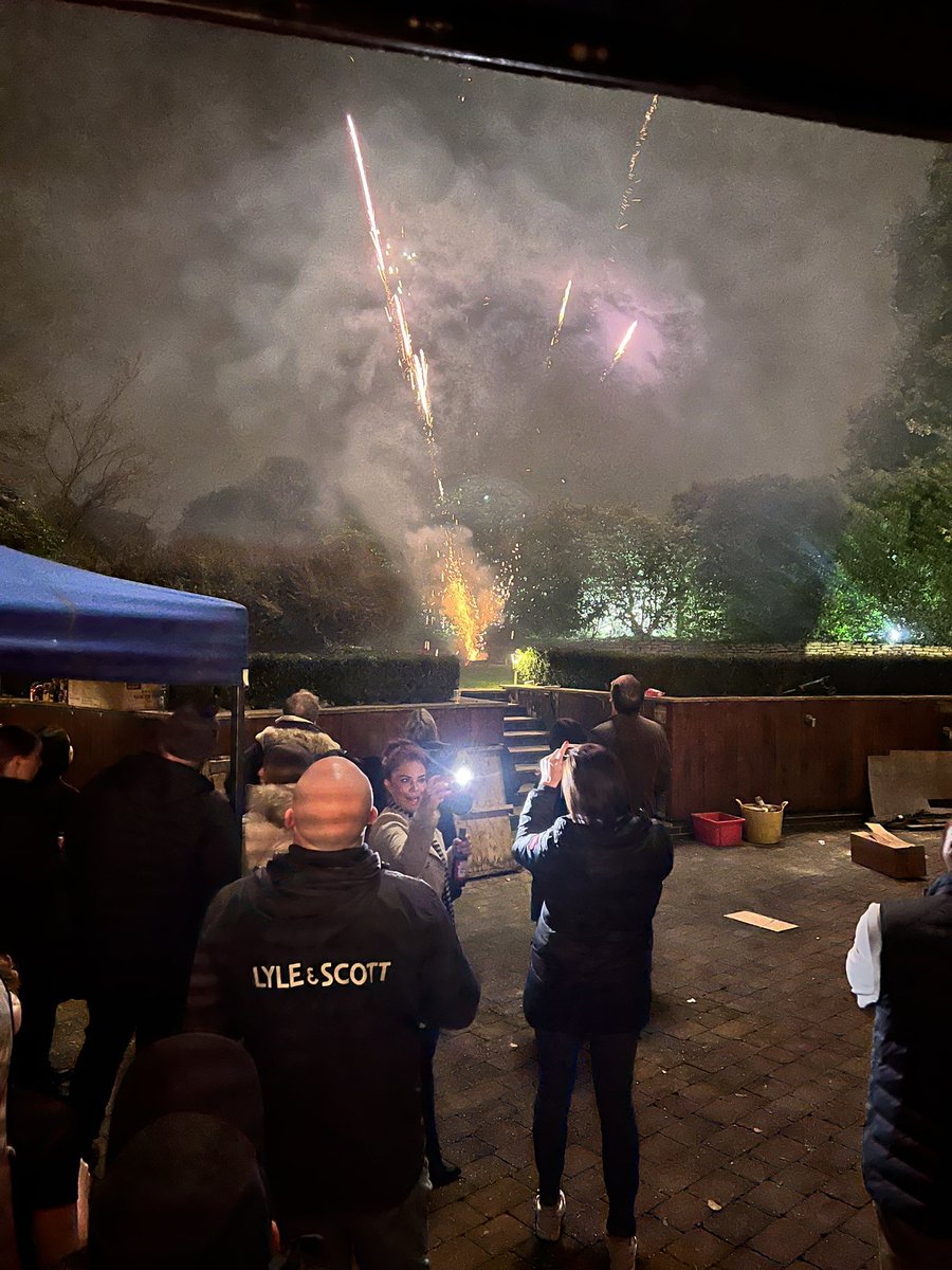 citreuscatering's tweet photo. Amazing event this evening in #woolaton for #bonfirenight 

Beautiful hog from @owentaylorbutchers 

Amazing fireworks for the evening to top off the event @marcbrough @rebecca_brough #nottinghamshire #caterer #eastmidlands #hogroast https://t.co/O0be76fu4l