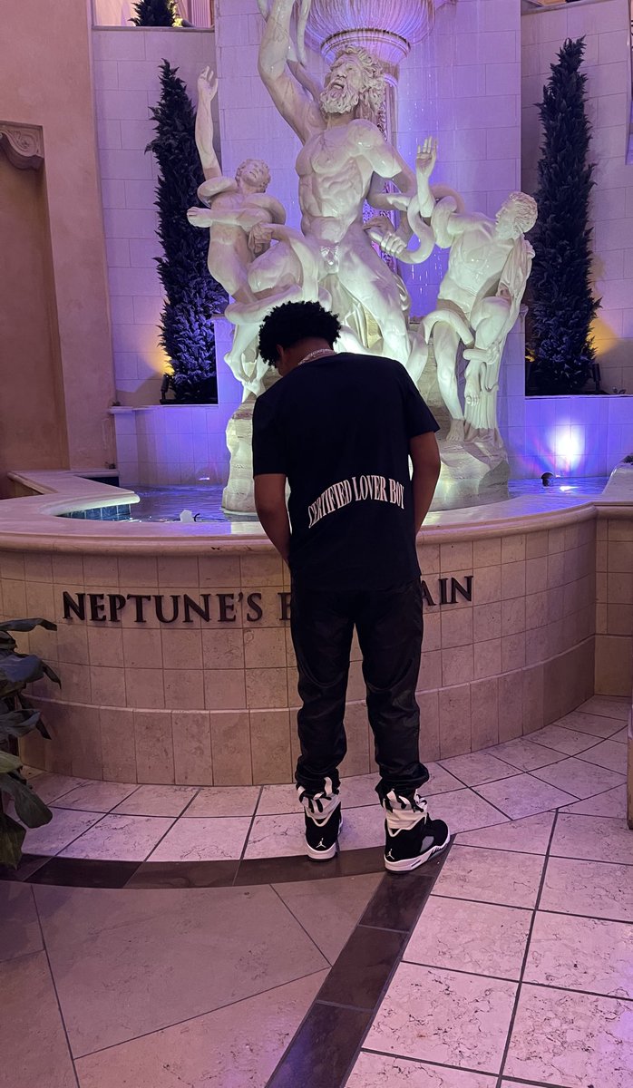 LJNEXTDOOR's tweet photo. I can see the demons cause a nigga been blessed https://t.co/vC4Kmp70LS