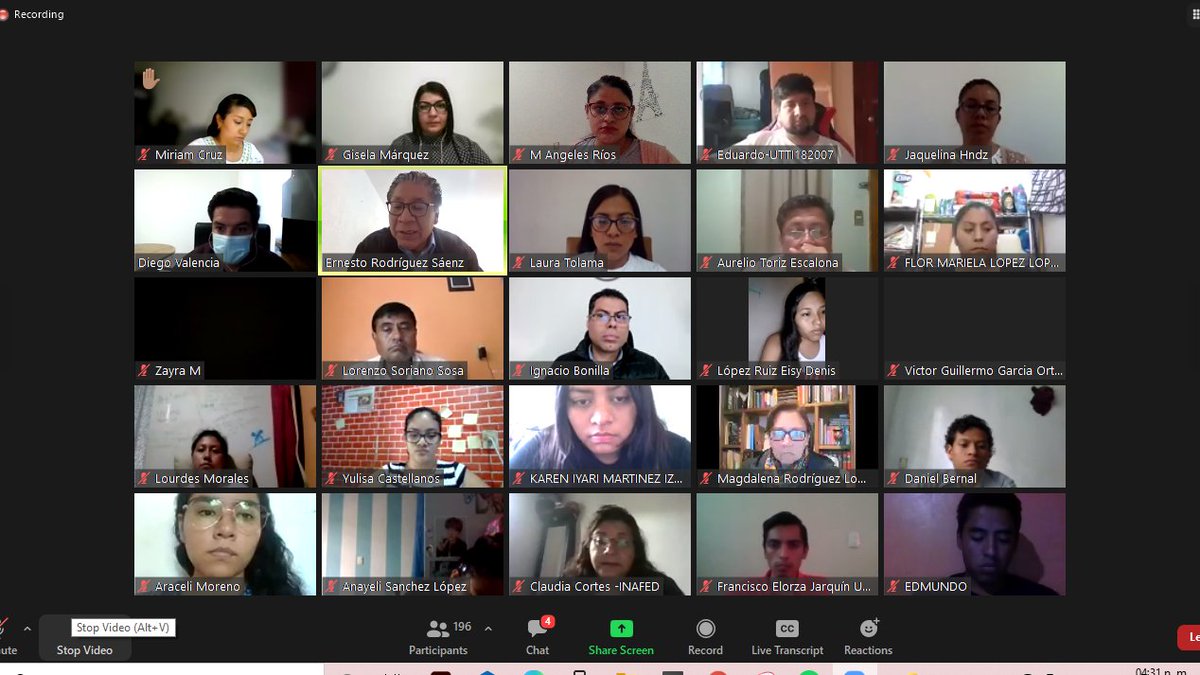 EmprenDinamicUT's tweet photo. Gracias a @INAFED_Mx  por compartir con alumnos de la @utvco el Taller Administración de Proyectos. "Un proyecto no es solo cumplir una serie de pasos para logar algo, si no es cumplir un sueño, una satisfacción o una meta y es ahí donde se comprende el concepto del proyecto" -A. https://t.co/MgoC94vqPG