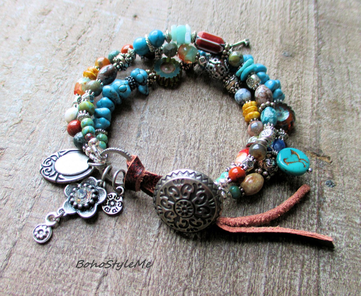 BohoStyleMe's tweet photo. Leather Button Clasp Bracelet, Boho Southwest Rustic Turquoise Beaded Bracelet, BohoStyleMe, Modern Hippie Jewelry #turquoise #gemstone #bohohippie #turquoisebracelet #buttonbracelet #bohostyleme #gemstonebracelet #bohosouthwest #sundancestyle https://t.co/uowZoew7LB