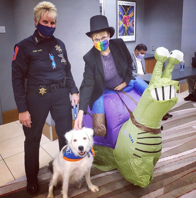 UIPD's tweet photo. Chief Cary and K9 Archie helping out to get kids in our community vaccinated this afternoon. Ran into our Public Health Administrator, Julie Pryde, who came prepared! Lots of smiling faces at @iHotel!

Check out @CU_PublicHealth for more info on how to get vaccinated/boosted. https://t.co/bU7h6DusHV