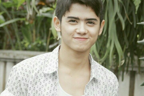 mahaputra_a's tweet photo. @it0k @thefootyarena Sinyo Aliandoe https://t.co/B0DnIKSGfE