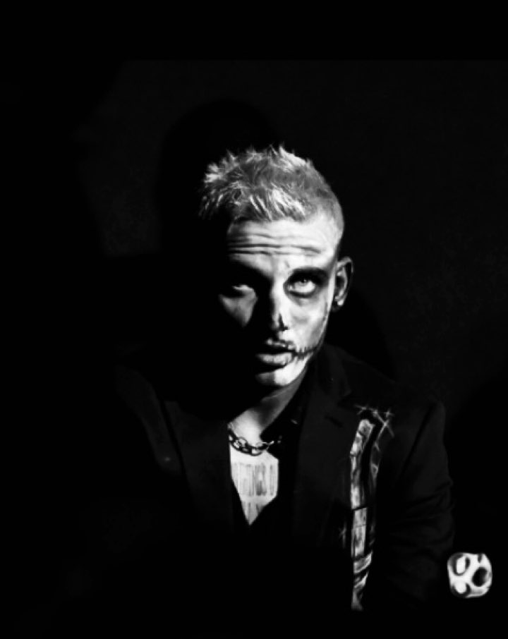 DarbyAllin's tweet photo. https://t.co/a2tUmlqJCB
