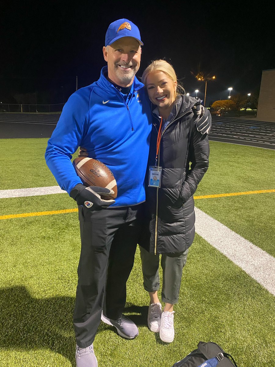 HayleyLewis_'s tweet photo. What a special night for the family! Grandma flew in to surprise Dad at his final game this season! @JLewises flew in this morning to help coach and I got to cover/report on the game for my sportscast! ❤️ We love you @CoachCraigLewis congrats on another amazing season! https://t.co/FuuYI3H5nX
