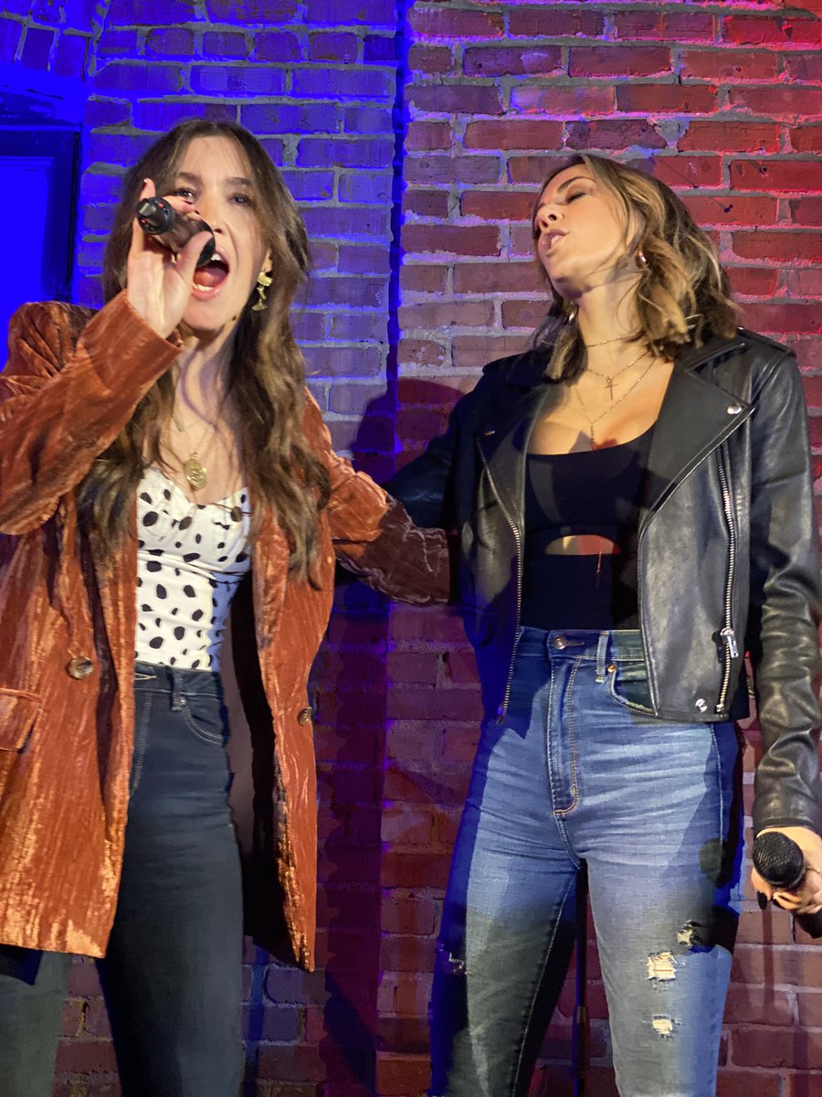 nmcd321's tweet image. Instagram vs reality 
@katevoegele @kramergirl @FWBevents