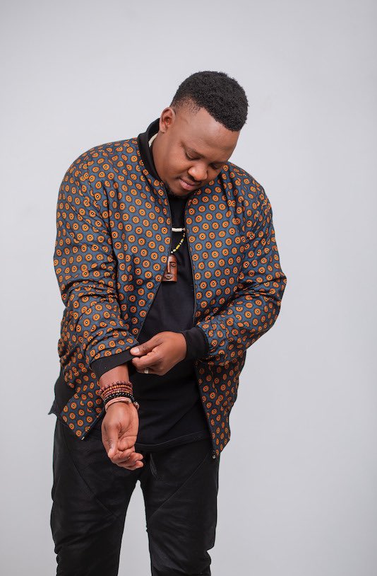 267Shay's tweet photo. Setswana sa re “go drip-a o o batlang.”

Madume 😎

📸@localCornerBW https://t.co/Xg0KckEIqi