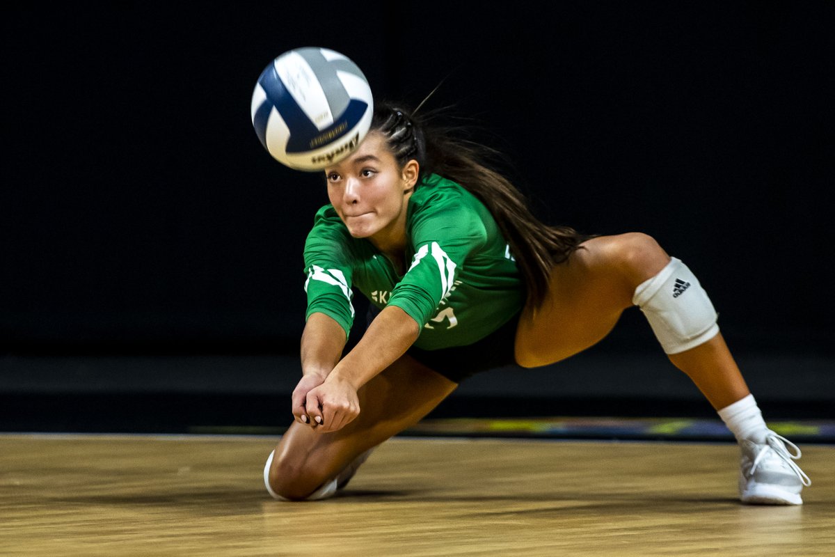 No. 2 <a href="/SkuttCatholicVB/">Skutt Catholic VB</a> defeats No. 3 <a href="/VikesVB/">Waverly Viking Volleyball</a> 3-2 in Class B #nebpreps semifinals 📸 <a href="/lilyas53/">Lily Smith</a>
omaha.com/sports/high-sc…