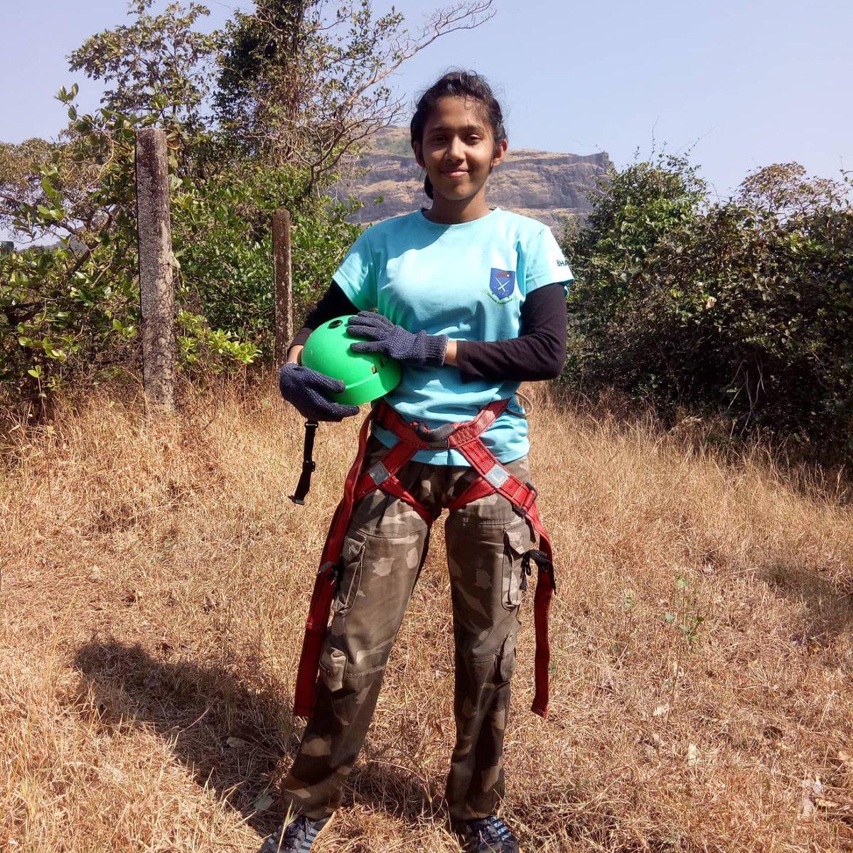 CommandoSchool's tweet photo. Meet our star Perfomer BHAKTI PATIL, she SCREEN IN in First attempt in SSB. Perfect example for women power, she was a Perfomer of the batch and only girl cadet who was defeated all boys cadet. 
Enroll for our new batch right away!
Connect us on 9028213772 for more details. https://t.co/WaLVxogLBf