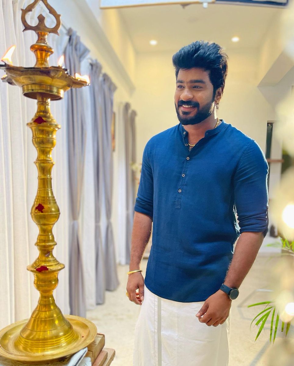 KalaiSuresh10's tweet photo. Our Handsome king 💙💙💙
@ActorNavinkumar 
@navinku276navin 
#navinactorofficial
#navinkumar
#navin
#actornavinkumar
#actornavin
#makkalnayagan
#makkalnayaganjnk https://t.co/2kofTGciC1