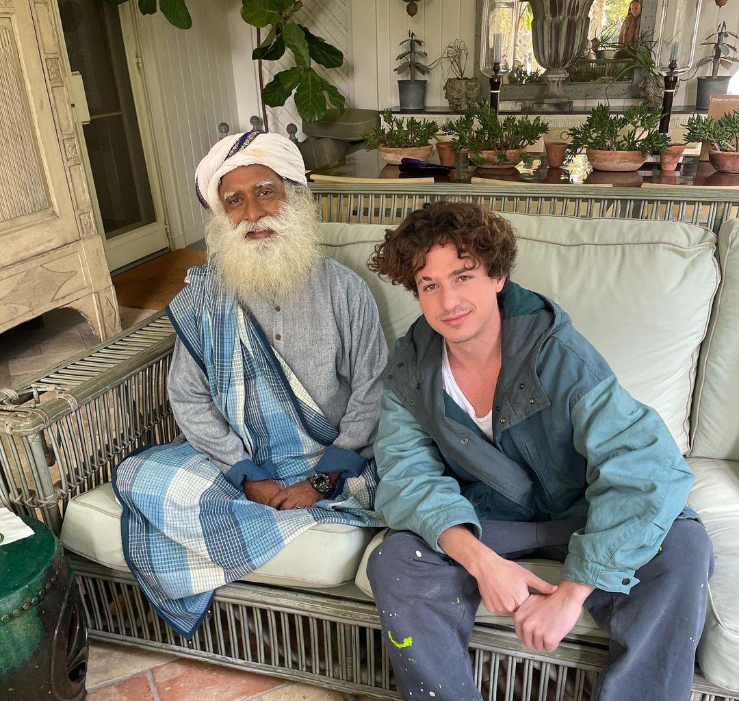 SadhguruJV's tweet photo. Dear @charlieputh, it was great meeting you. Investing in enhancing the life that we are is the solution for all existential issues. In Is The Only Way Out. In individual striving to be Conscious and creating a #ConsciousPlanet is the only way forward. Let Us Make It Happen. -Sg https://t.co/Ziq2NOdosj
