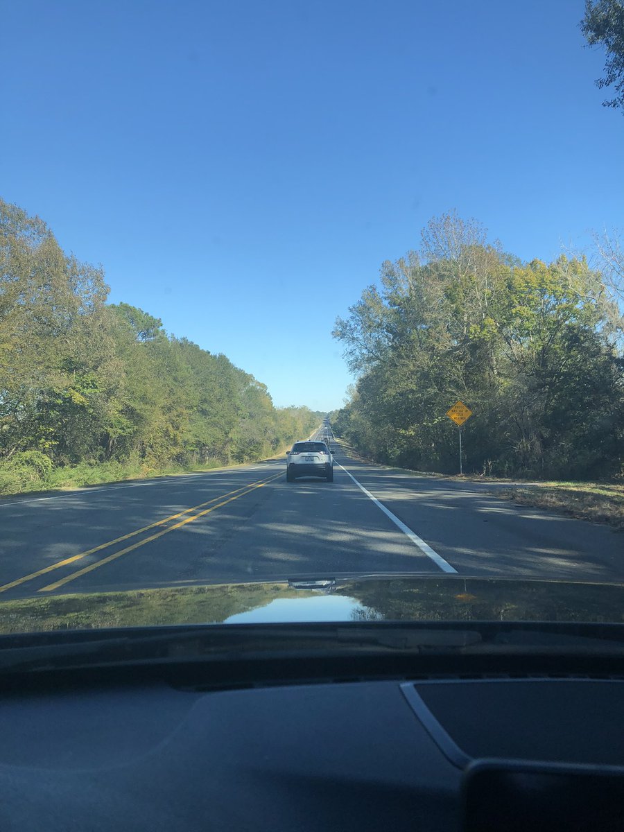 drjtedwards's tweet photo. Finished grading assignments for one class. That is a win! Tomorrow, another class! Plus, we distributed health kits for a #rural community today - DEFINITELY A WIN! @THINKRuralComm #NETXCounts https://t.co/5Np1olgQv7