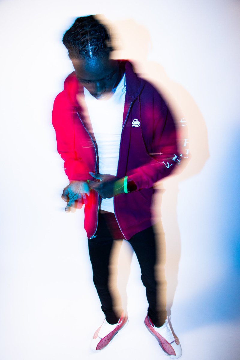 LilTyrell1's tweet photo. https://t.co/RZmuuTvO0h