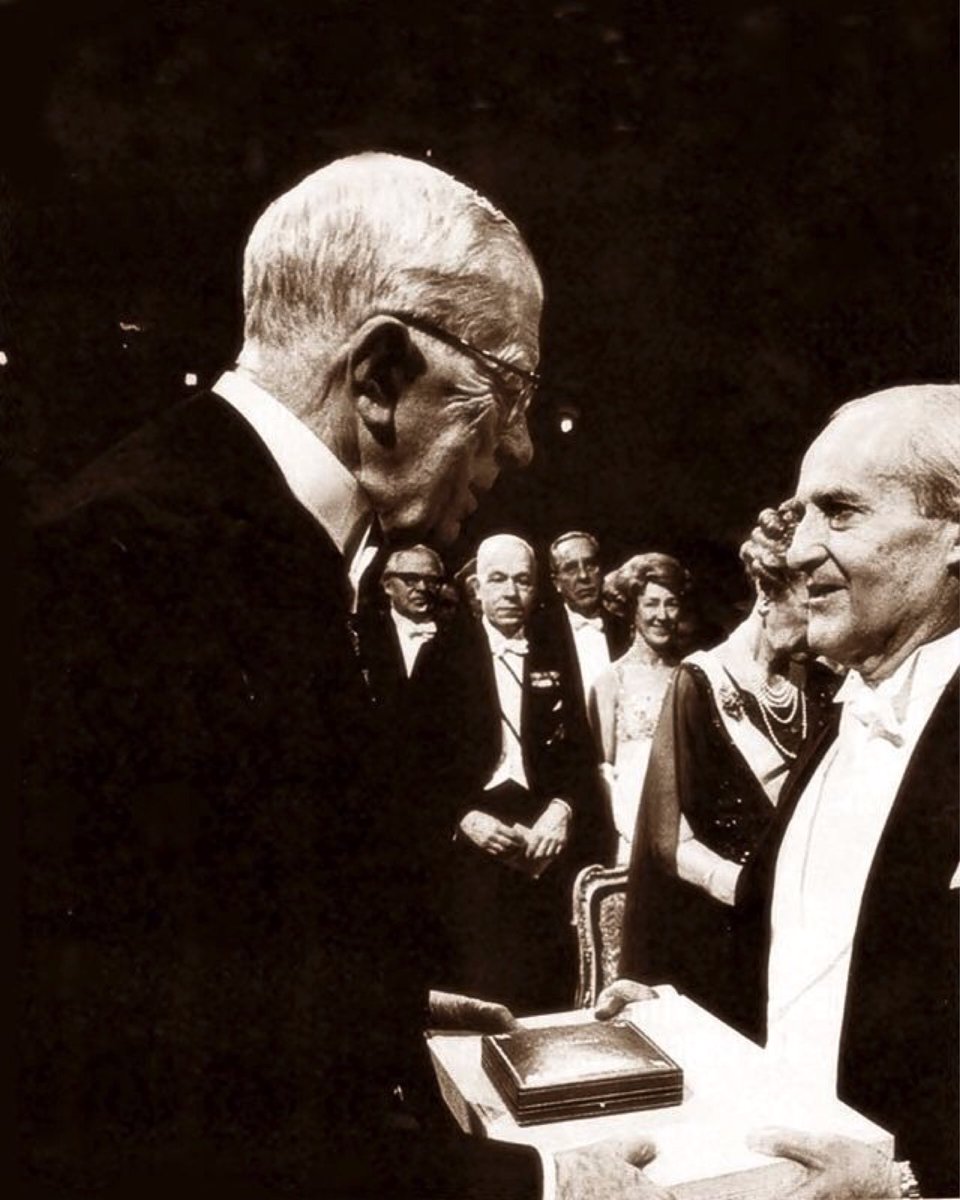 Hoy, hace 50 años LUIS FEDERICO LELOIR recibía el PREMIO NOBEL DE QUÍMICA. Sería muy bueno que la sociedad, autoridades y dirigentes lo recordaran como ejemplo de esfuerzo trabajo y  mérito. <a href="/lanacionmas/">La Nación Más</a> <a href="/clarincom/">Clarín</a> <a href="/perfilcom/">Perfil.com</a> <a href="/radiomitre/">Radio Mitre</a> <a href="/ZinClaudio/">Dr. Claudio Zin</a> <a href="/DrLopezRosetti/">Dr. López Rosetti</a> <a href="/DrCormi/">Dr Alberto Cormillot</a>