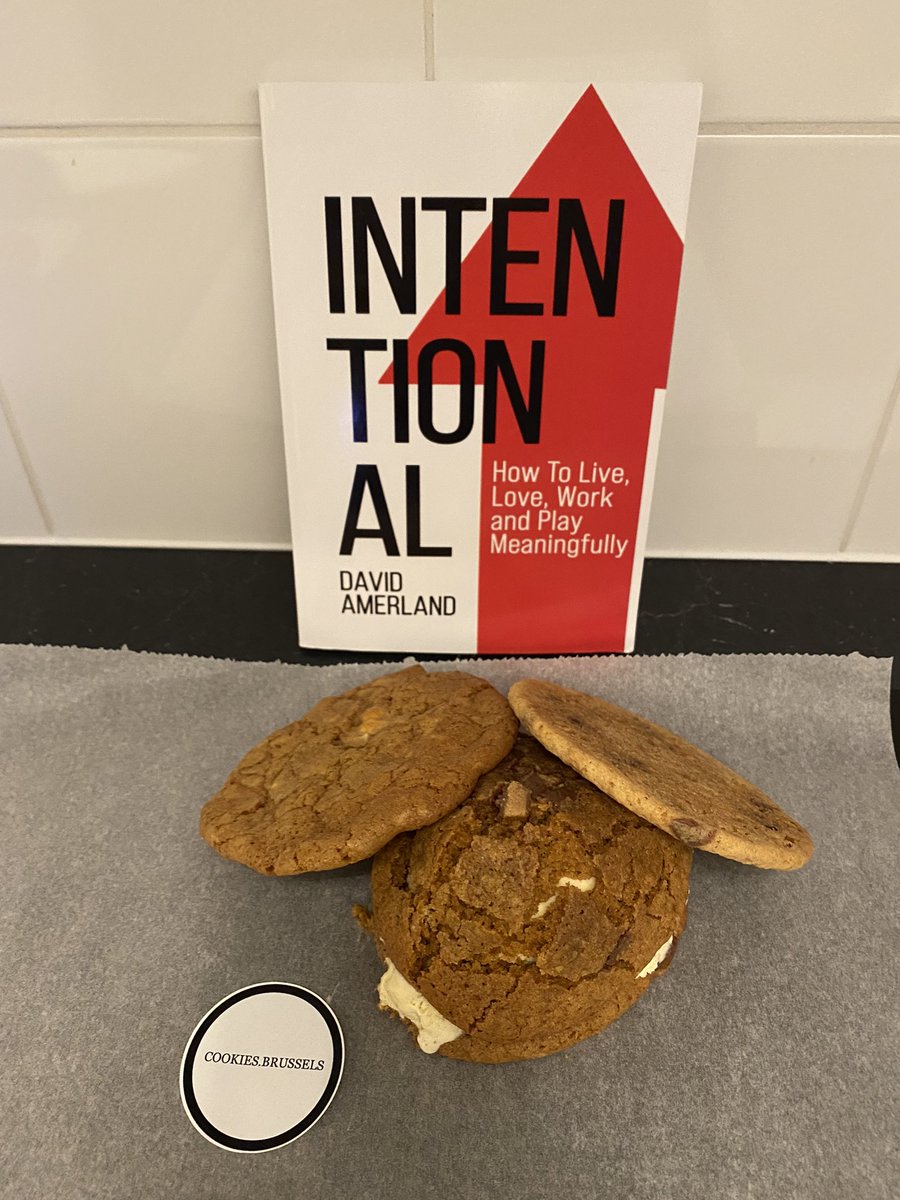 CookiesBrussels's tweet photo. Did you get ALL your cookies 📚 for the weekend 🤔 #cookiesforthesoul #soulscookies #intentional #davidamerland #gift #soulbrothers @DavidAmerland 🙏🏻 @MiaVossOnTheGo describes you best #koolaid 🧠🤪 https://t.co/5K8d4ZUp5V
