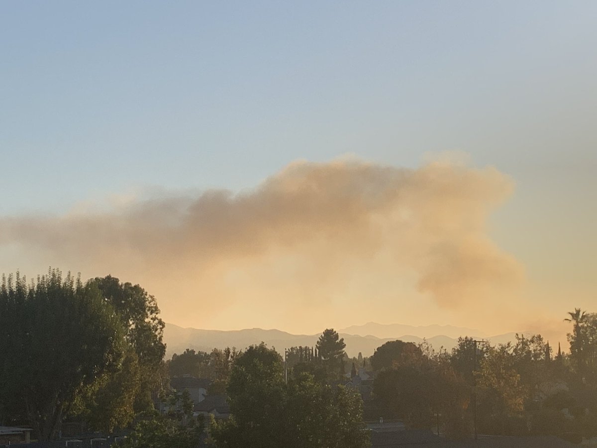 FireSimi's tweet image. Single Story House Fire on Over by Erringer and Los Angles av.