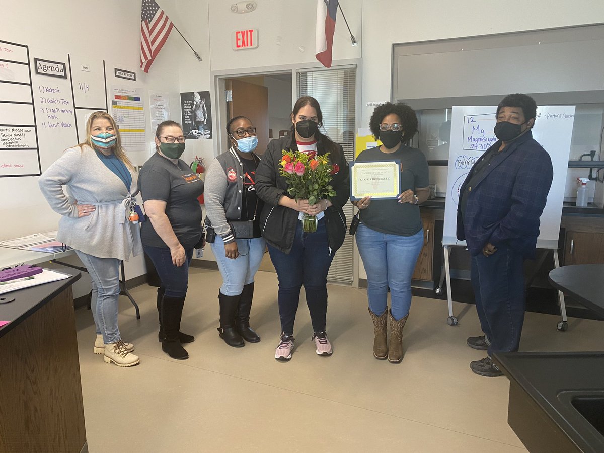 JessikaHearne's tweet photo. Congratulations to our #TeacheroftheMonth #MsRodriguez #ThankYouForMakingAnImpact #ThanksForAllThatYouDo @ManorSeniorHS @MikePerkins_PLC @AlejandroGongo1 @SpencerAndreD https://t.co/60Bh5kXr3e