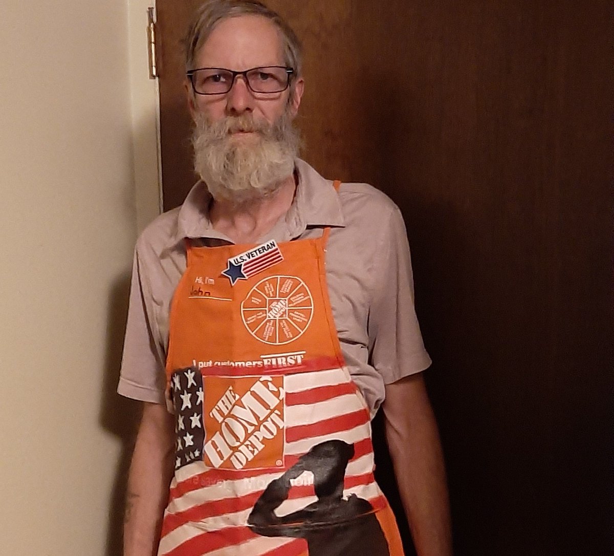 #District53 #ferocious4416 #pacnorthproud #HomeDepotVets #VeteransDay I enjoyed 20 years in the US Navy Submarine Service, looking forward to the next 20 wearing Orange...D25 DSKC