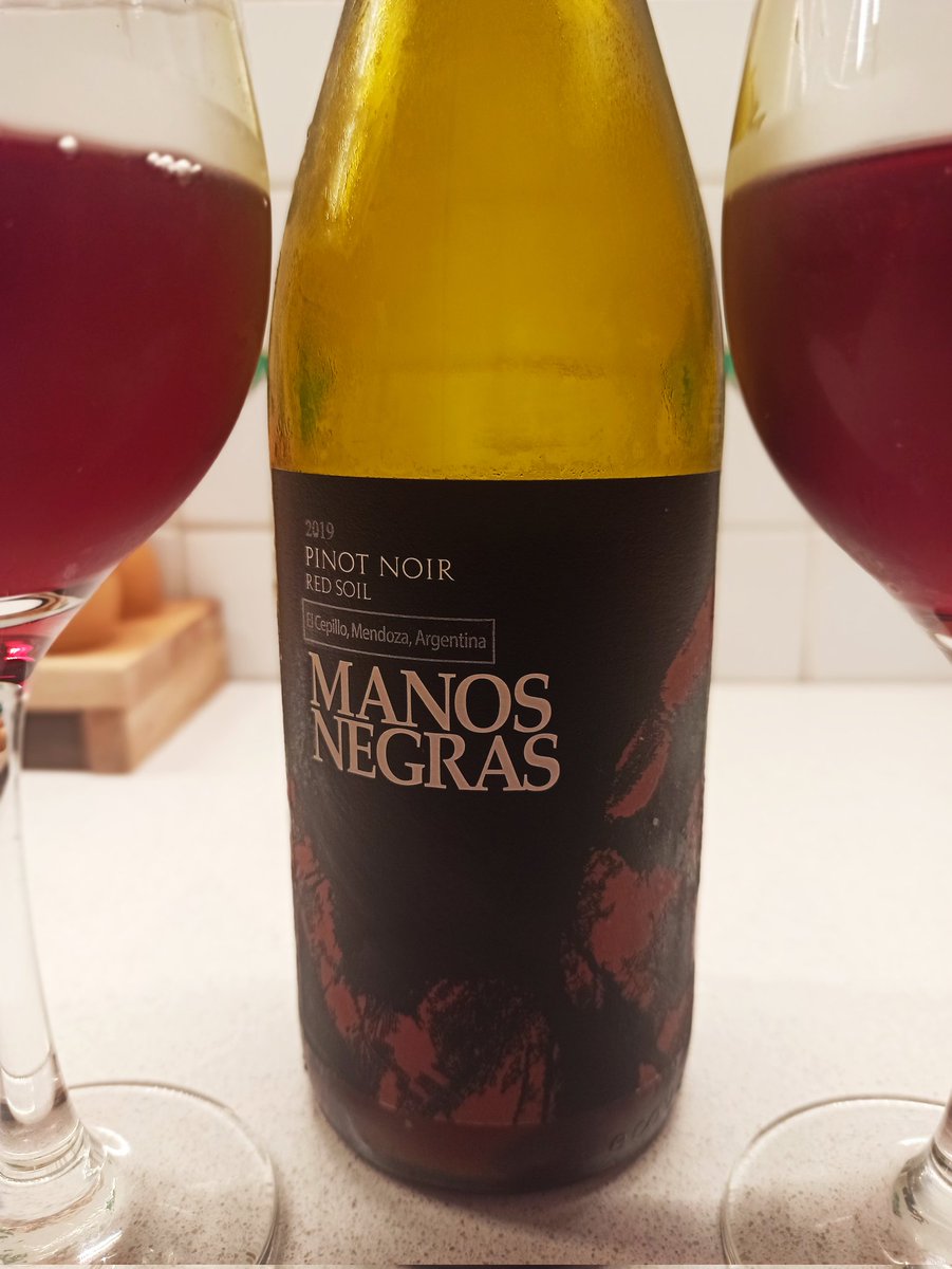 Mati Gómez 🍷 tweet media