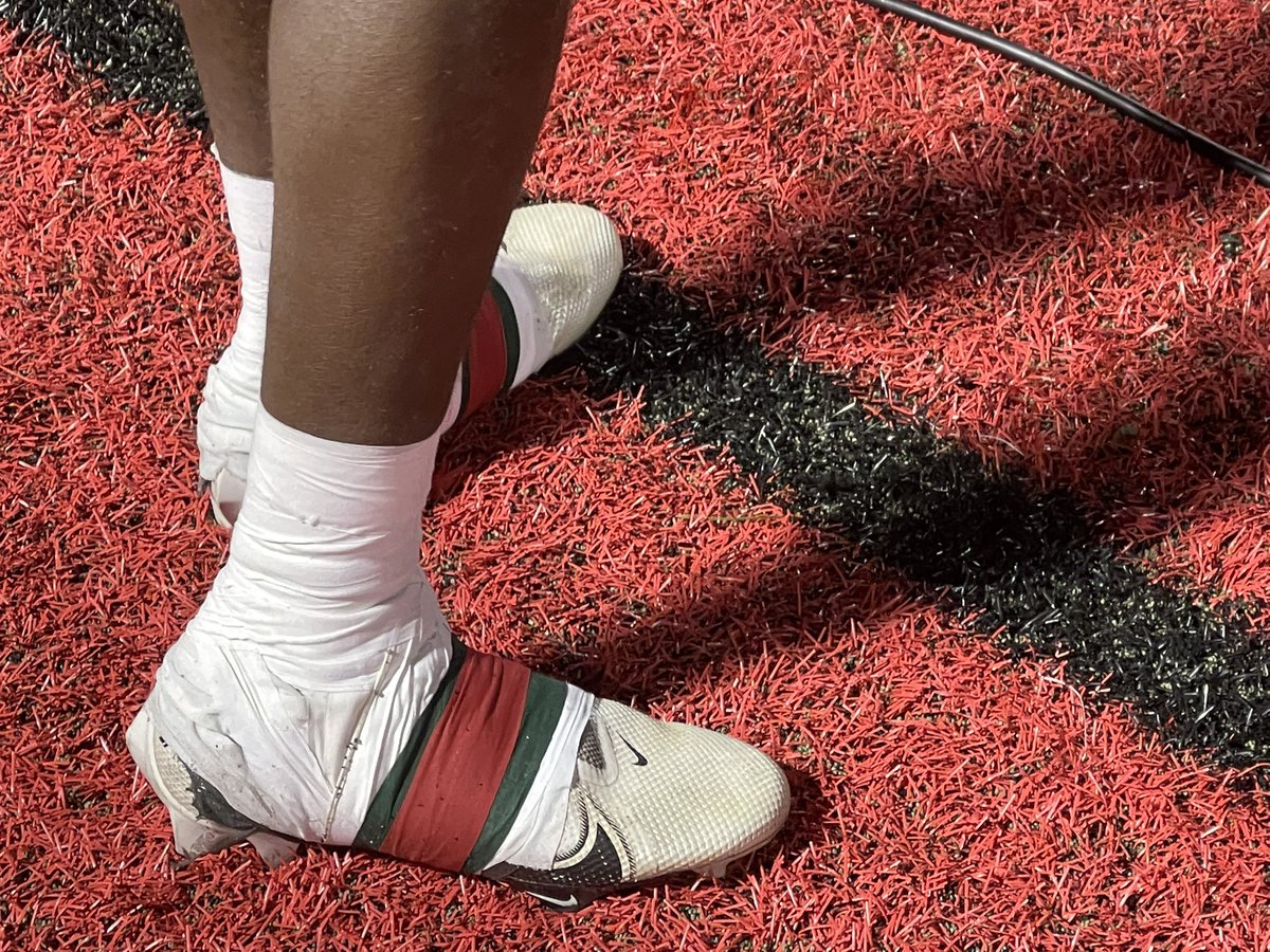 Jeff Sentell on X: Creekside ➡️ Cleats ➡️ Spat ➡️ Gucci slides. 💡 We  approve of this Friday night “look good play good” statement.   / X