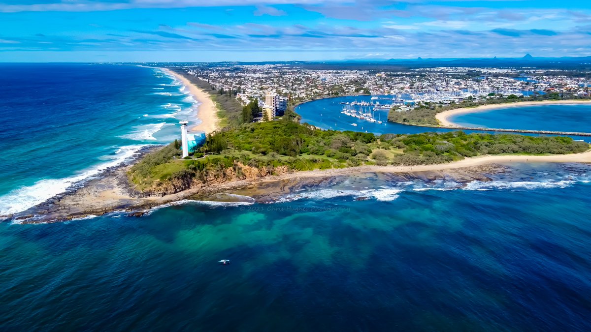 Hughesers's tweet photo. A perfect day.
#drone #droneoftheday #dronephotography #aerialphotography #photography #coralsea #Queensland #Australia #ThePhotoHour #DroneHour #ThePhotoChallenge @The_PhotoBattle #ShutterNutters https://t.co/f9tdz2XVTn