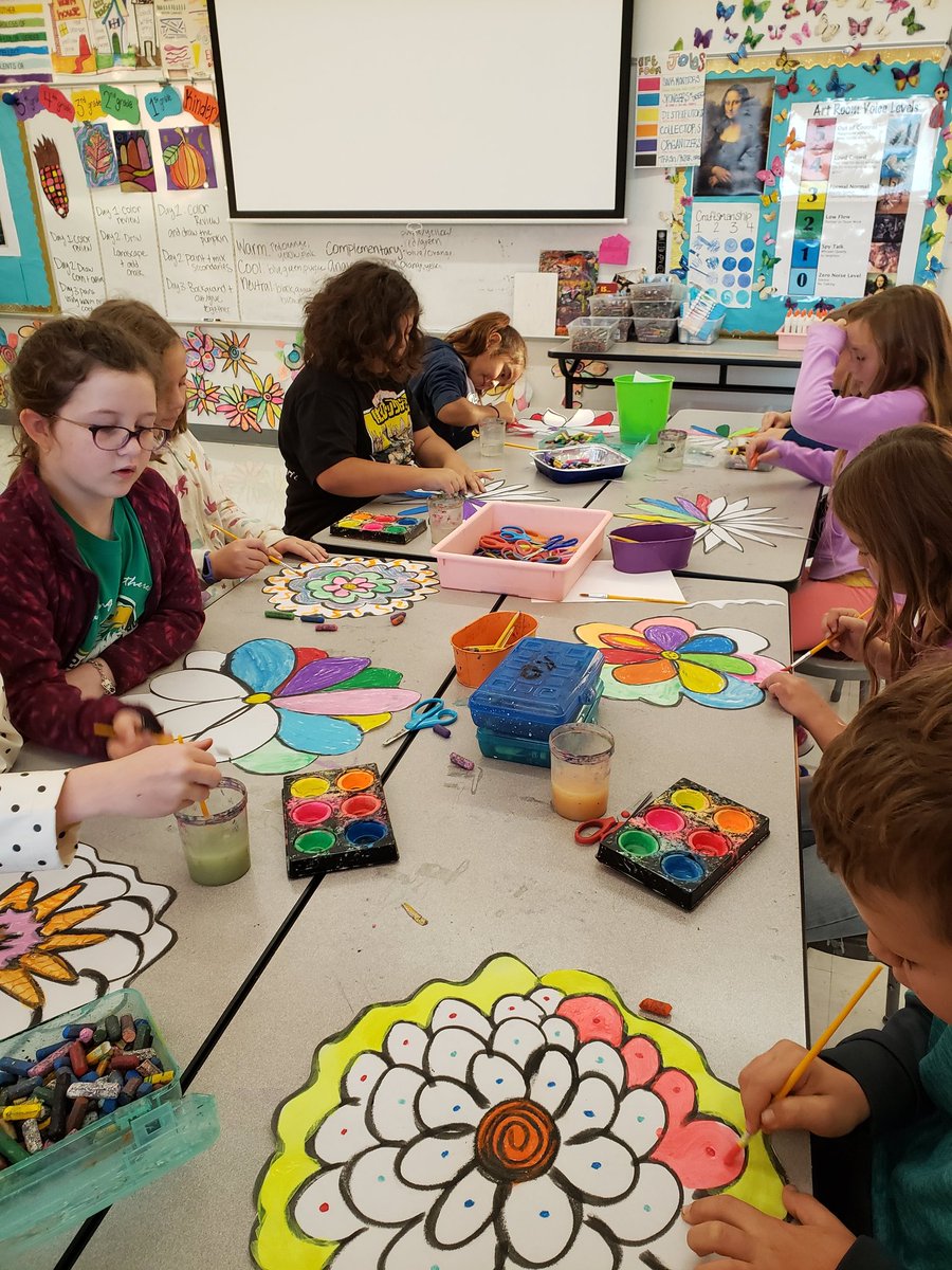 andreapatrick's tweet photo. Shine Time Clubs happened today! Our Mini Tribe had so much fun thanks to the dedication of our #mvesTribe @lisajimenezAP #everystudentconnected https://t.co/m3JsmFajJw