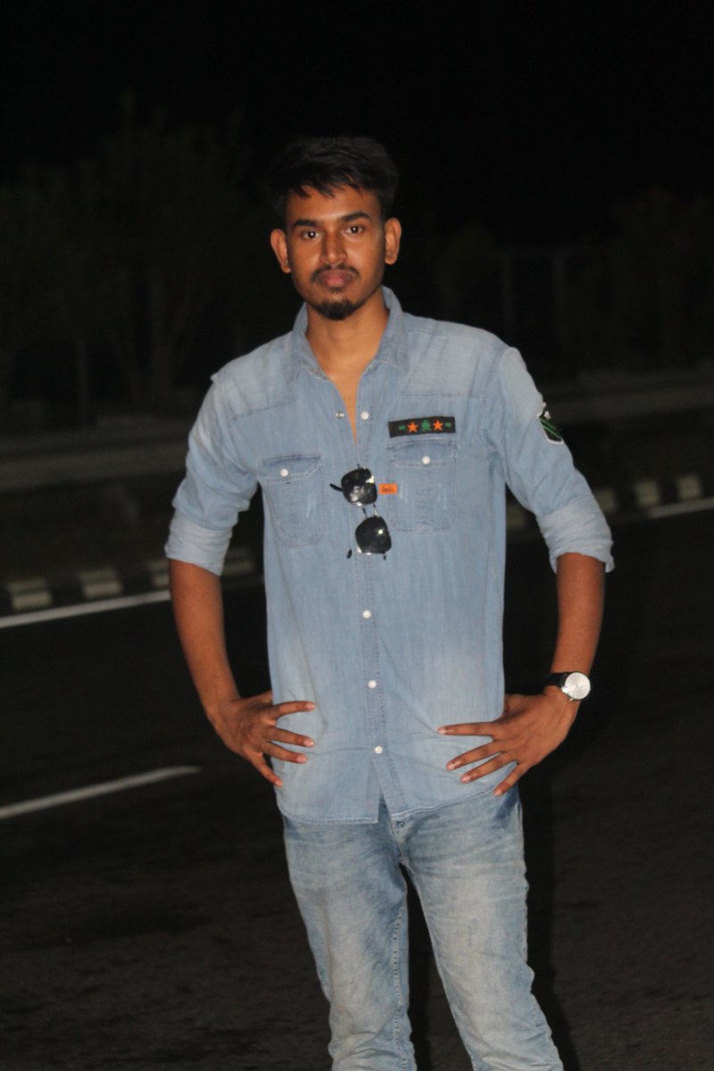gkTu3WbbxFw8XxP's tweet photo. #simple_style https://t.co/kBDFZ8RCb7