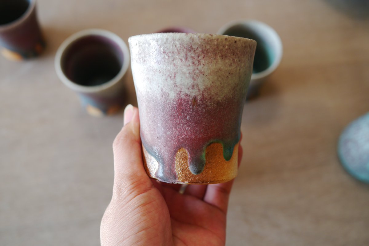 TAKAHASHIRYO91's tweet photo. 色々な流れ方

#フリーカップ #うつわ #陶芸 #薪窯 #信楽 #陶器 #酒器 #futou #西田辺 #阿倍野 #個展 

--------------------------
高橋 燎 陶展 [mutation]
futou / うつわ 図書 雑貨 
@beacon.futou.jp 

2021年12月17日(金) - 26日(日)　会期中無休
13:00-19:00(最終日17:00まで) https://t.co/n0eina33cd