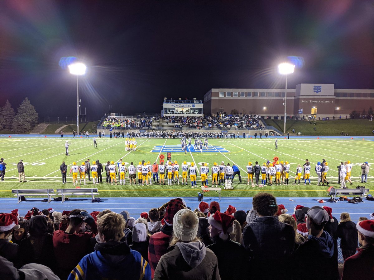 Friday night lights <a href="/BrendenF1948/">Brenden Freiermuth</a> <a href="/HHSRaiders_/">Hastings Football</a> <a href="/HHSRaiderProud/">Hastings Raiders</a>