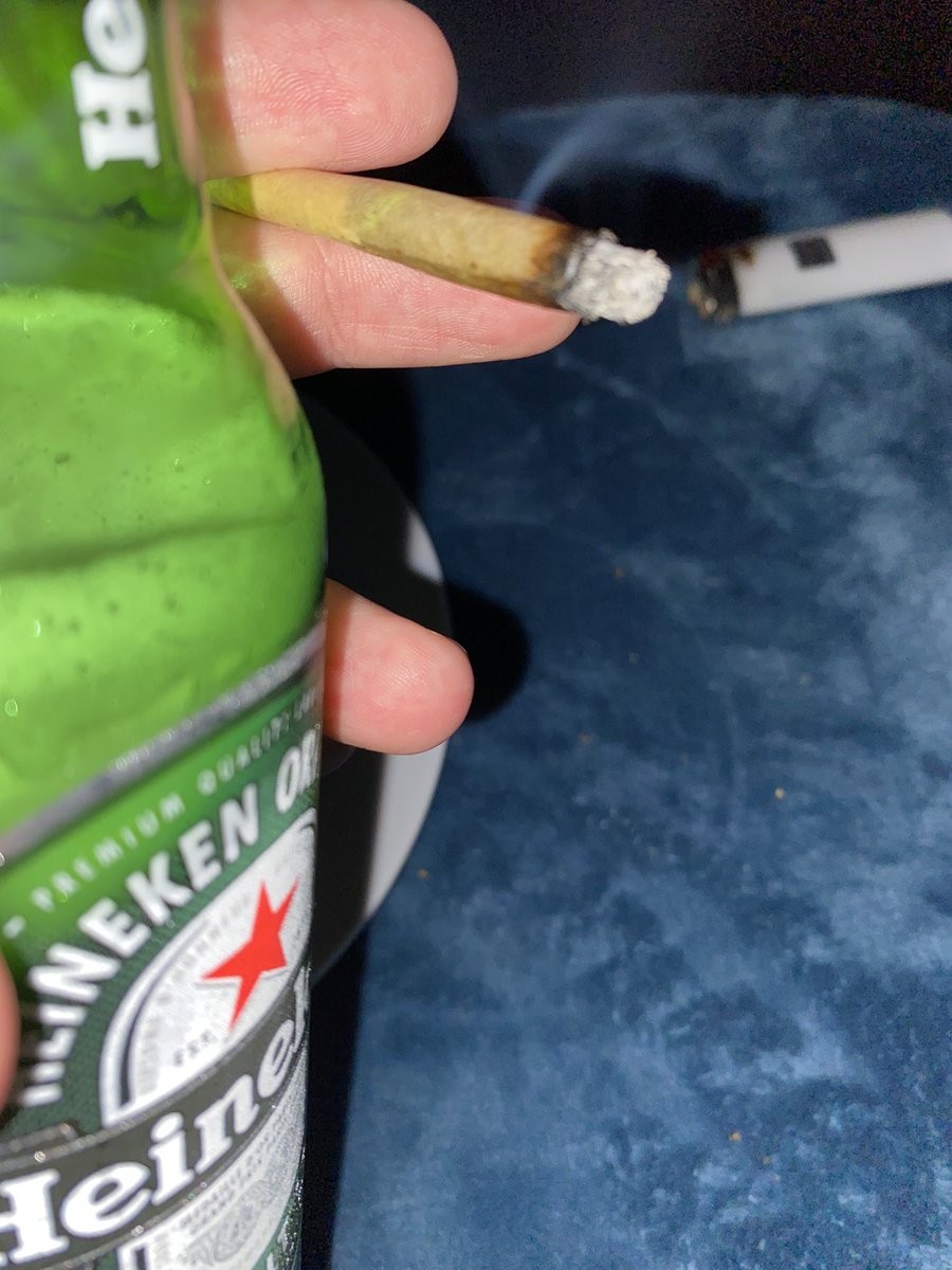rastaflari's tweet photo. Heineken, beck e vamos Flamengo! https://t.co/TzBdCgyoVU