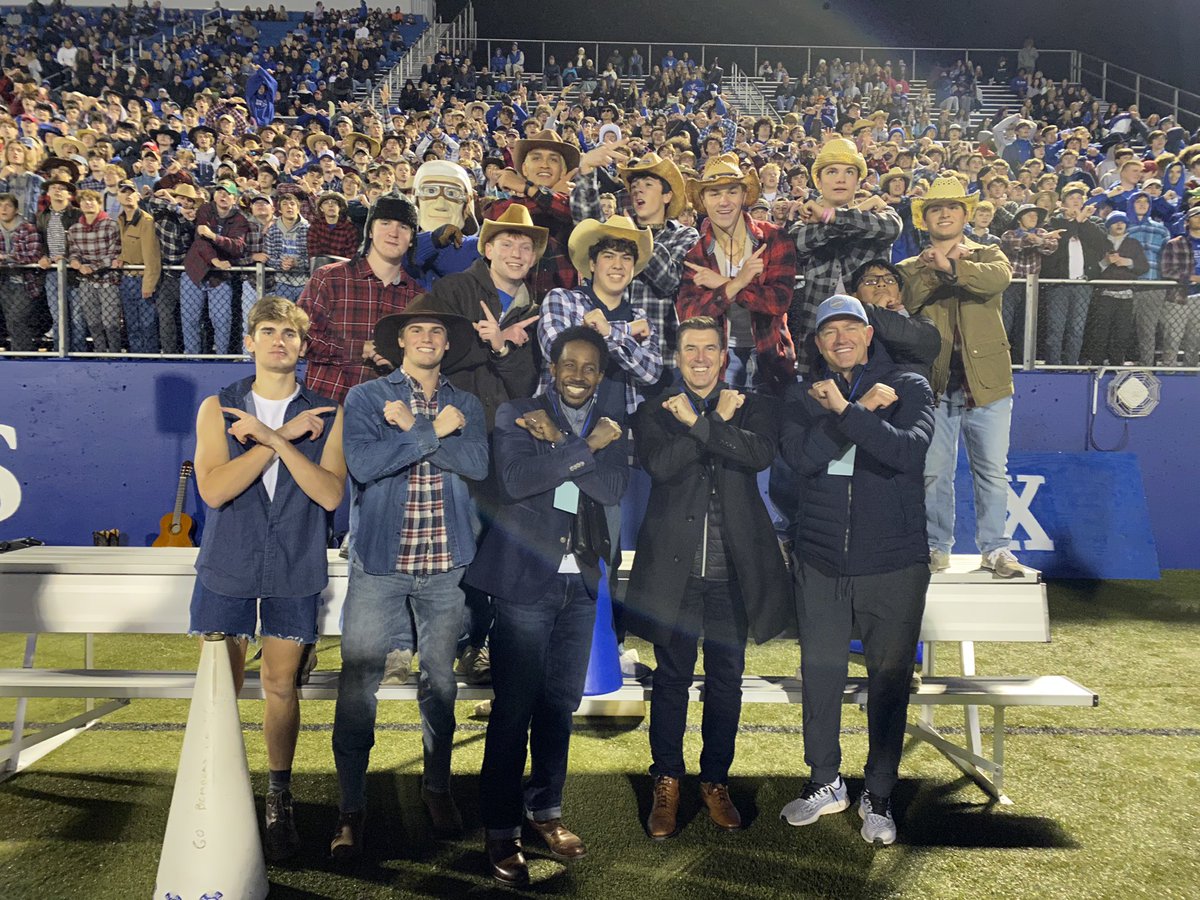 stxsports's tweet photo. Thanks to honorary Bomb Squad members @DesmondHoward @ReceDavis @KirkHerbstreit for coming out to cheer on the Bombers tonight!  @CollegeGameDay @stxbombsquad #GoBombers https://t.co/l0YCewwxN0