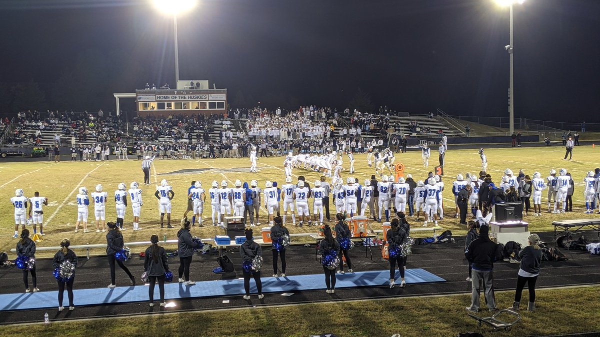 RickWalkerIII's tweet photo. Let's go @Clayton_Comets 

#CometsALLin https://t.co/DT3EZbtLt9