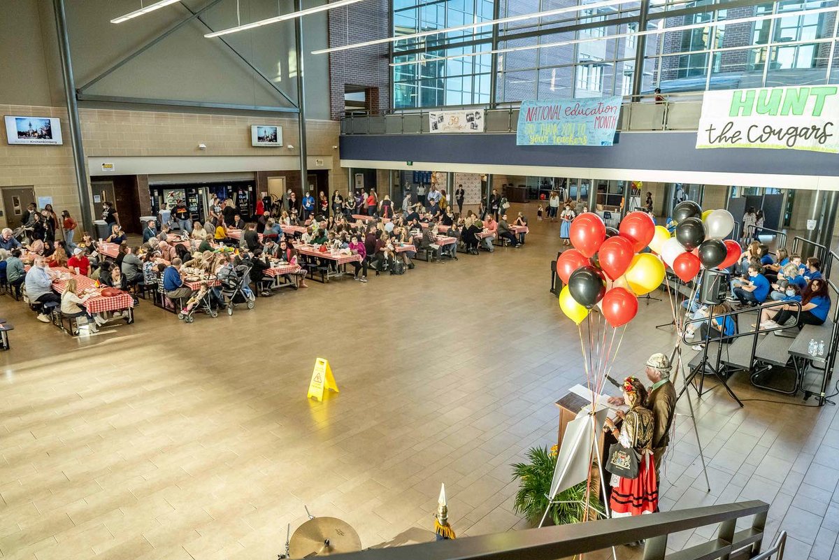 KleinISD's tweet photo. We had a great night honoring our Klein Founding families and the traditions that make our Klein community so amazing at our 50th Annual GermanFest! https://t.co/Uj7SPpiAvu