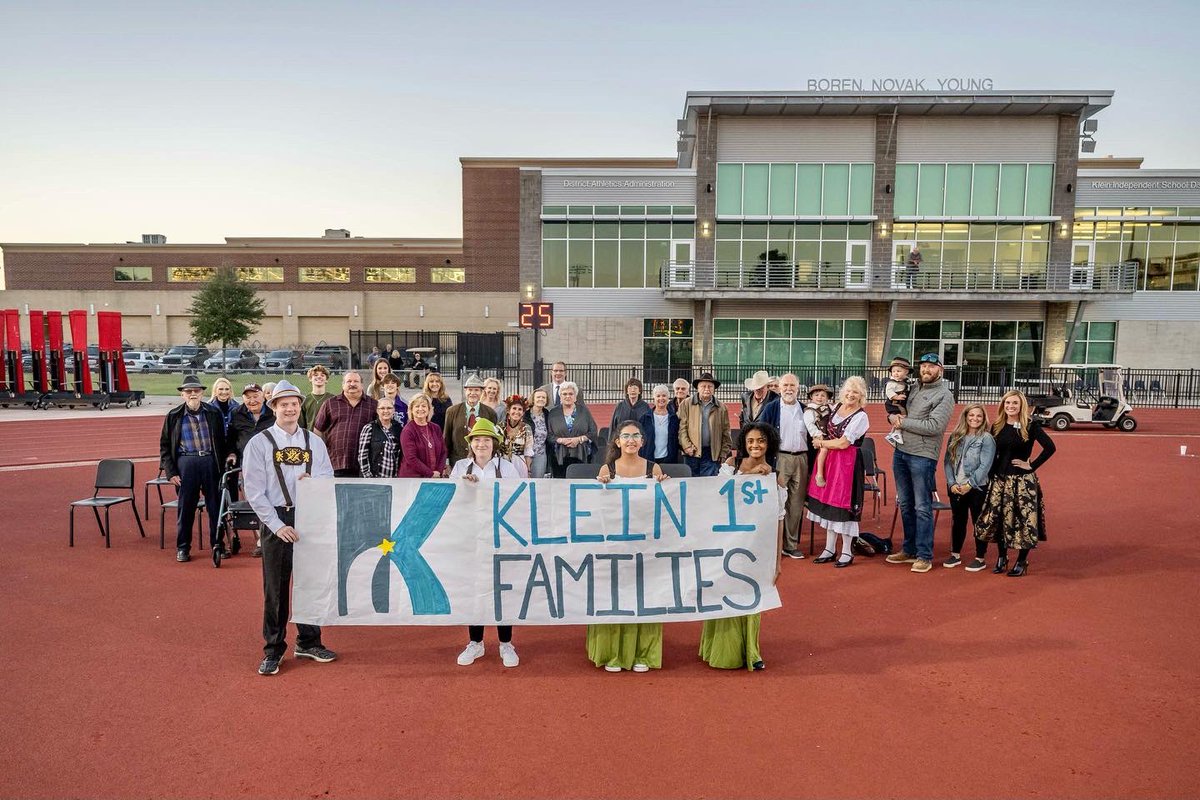 KleinISD's tweet photo. We had a great night honoring our Klein Founding families and the traditions that make our Klein community so amazing at our 50th Annual GermanFest! https://t.co/Uj7SPpiAvu