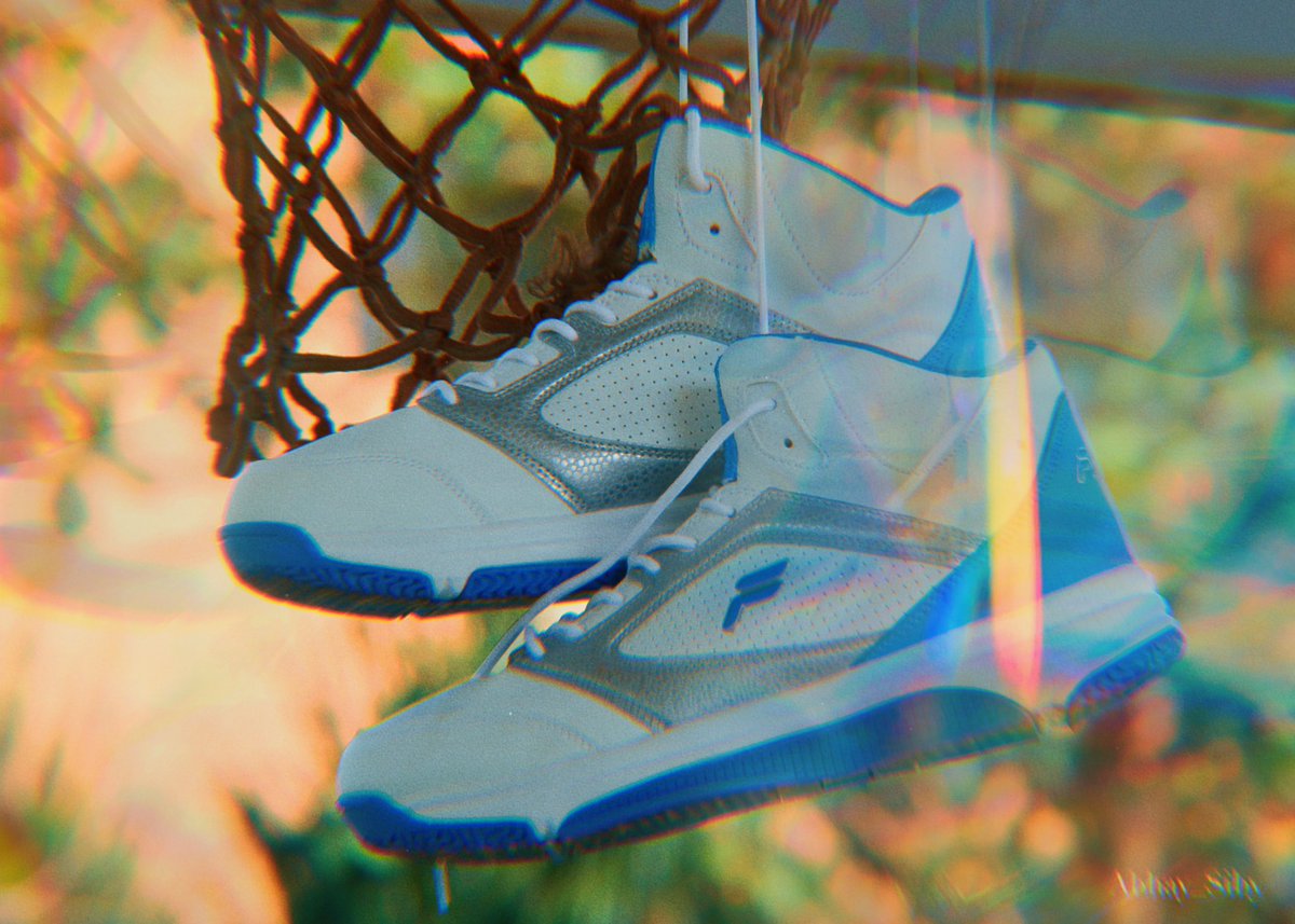 Abhay_Siby_'s tweet photo. More from my sneaker collection. 😊🤩
@FILAUSA @Nike @nikebasketball @Jumpman23 @Abhay_Siby_  #nike #jumpan #jordan #Abhay_siby https://t.co/fp8eAejbS8