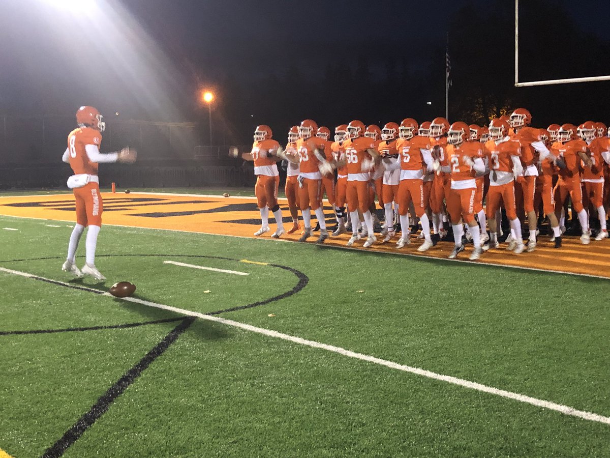 GoOlympians's tweet photo. PLAYOFFS! 20 minutes till kickoff at home vs @mountainsidehs #OlyPower #OlyNation #Playoffs https://t.co/1tR3g5R0UC