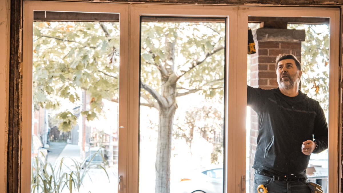 MgbBuilding's tweet photo. The Brock Windows Team has been hard at work removing the old windows and installing the new windows at our site on Rushton Road! ��� https://t.co/PdRxnmuh06