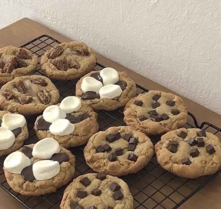 lilithteeth's tweet photo. another short edtwt foodpoll! dessert cookie this or that poll!🍪
like & retweets super appreciated 🤎
#edtwt #EdTwitter #edtwtfoodpoll #EDtwt #edtwtthread #edtwtdiet #foodpoll #foodpolls #dessertpoll https://t.co/fZM9TOPrBI