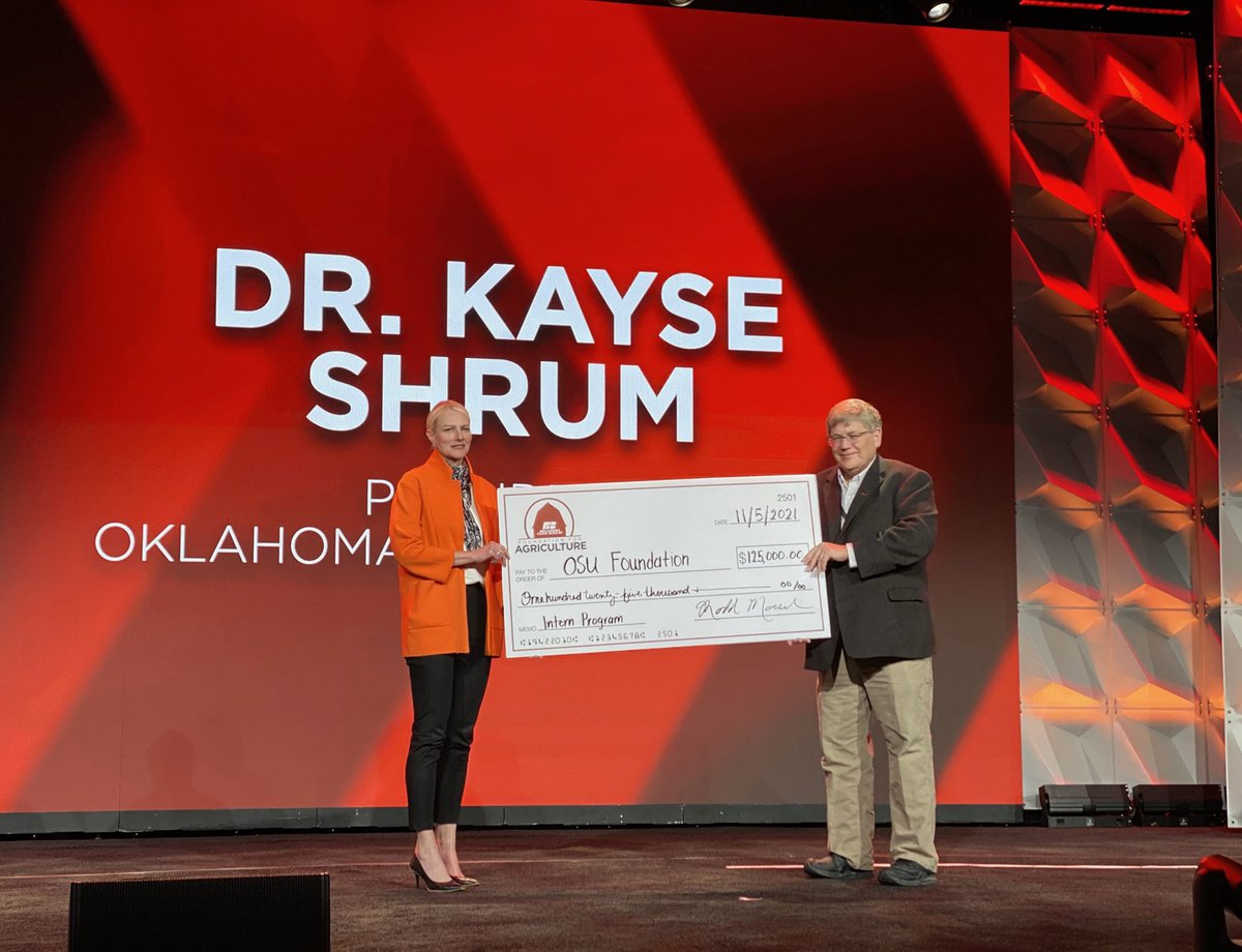 drshrum's tweet photo. Thank you to the @okfarmbureau and #OKFM president Rodd Moesel for donating $125,000 to establish an endowment with the @OSUFoundation for @okstate students. https://t.co/3lkvxzzBF8