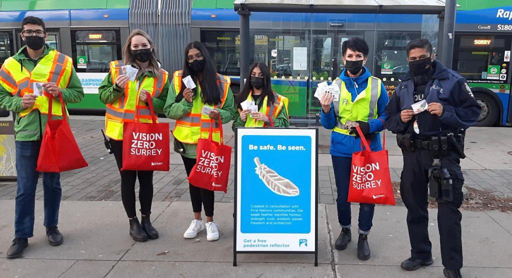 PreventCrimes's tweet photo. Busy night for our #GreenTeam handing out reflectors for #PedestrianSafetyMonth in #newton @CityofSurrey @Newton_BIA #busloop with @SurreyRCMP @TransitPolice @icbc @RoadSafetyJo @SurreyNowLeader @JanetBrown980 @news1130 @Local1271 #VisionZeroSurrey https://t.co/7dbzMhvWfq