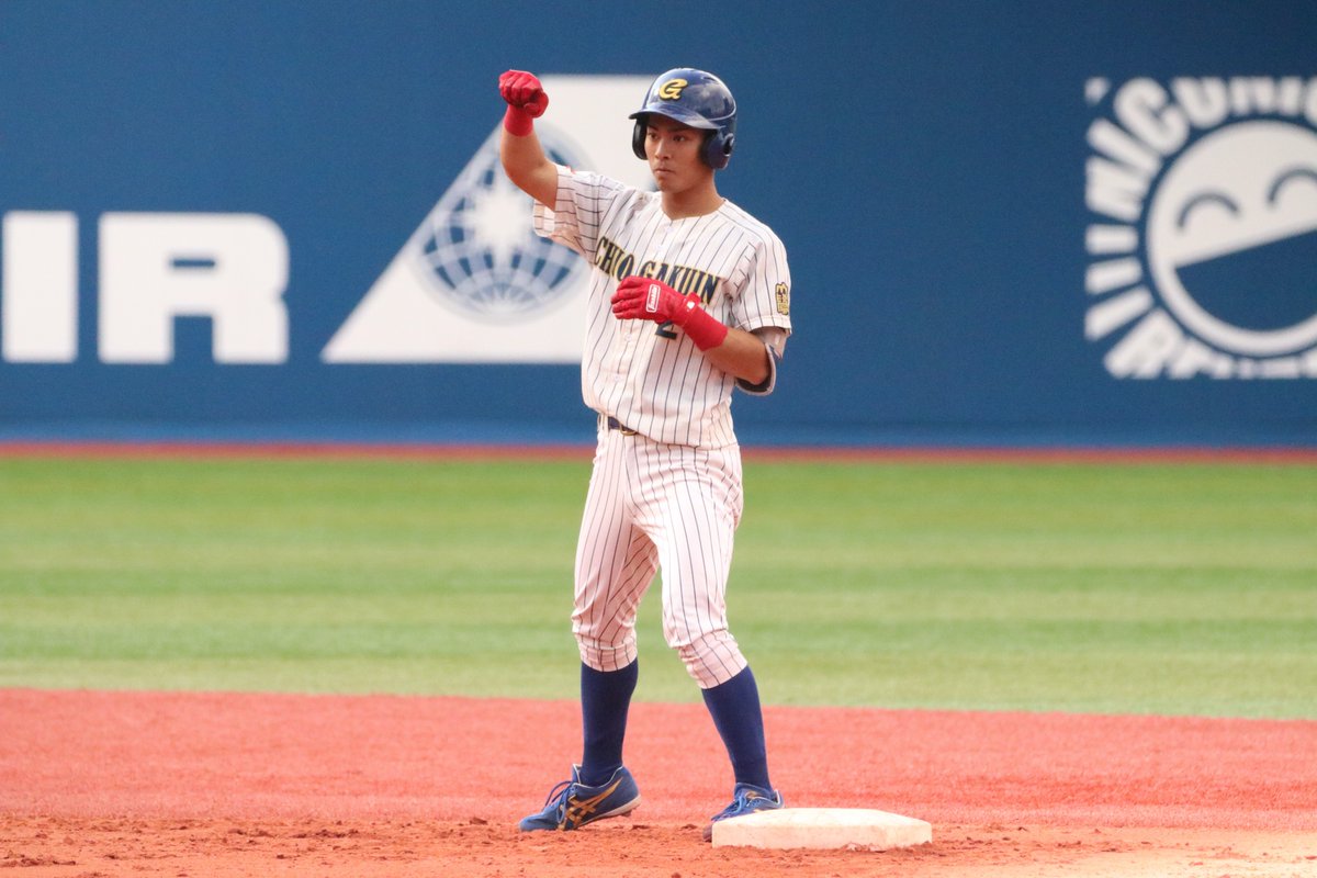 kngw_baseball's tweet photo. 11/2 横浜スタジアム

中央学院大学
下山 昂大(②八戸学院光星)

今川優馬さんを彷彿させるような打撃でした https://t.co/ZcdWpr7MAx