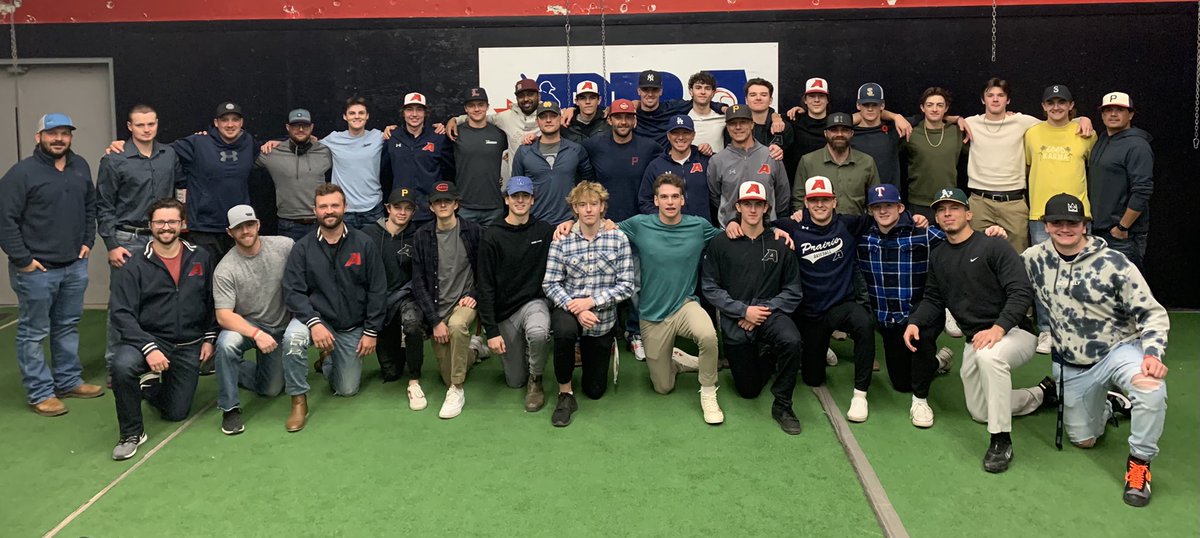PrairieBaseball's tweet photo. What a great evening for our first ever “Home Away from Home” dinner. Boys got a great steak and a chance to swap stories with over a dozen PBA alumni. https://t.co/loZxOAcvaG