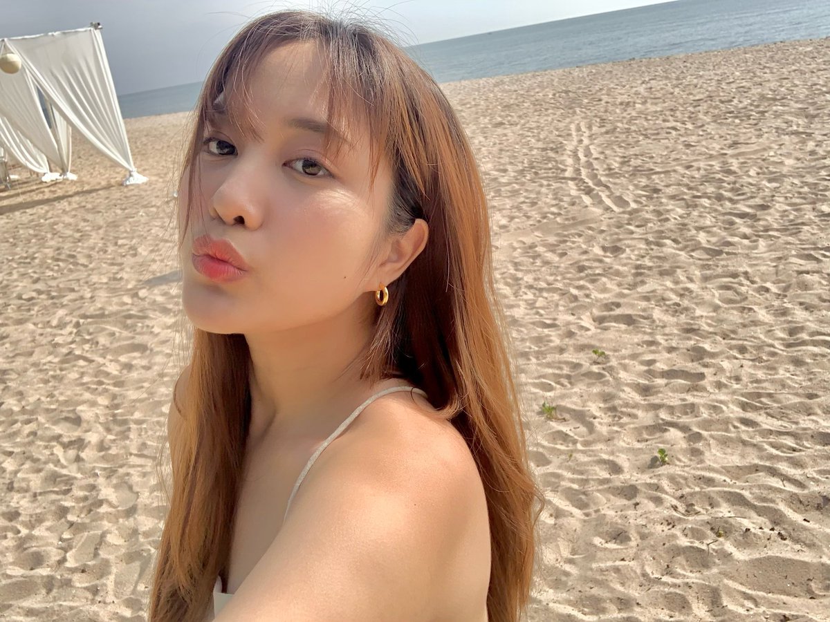 srchafreen's tweet photo. Good morning 🌤✨ 
Enjoy your Saturday.💜  #srchafreen https://t.co/WF96YxqerE