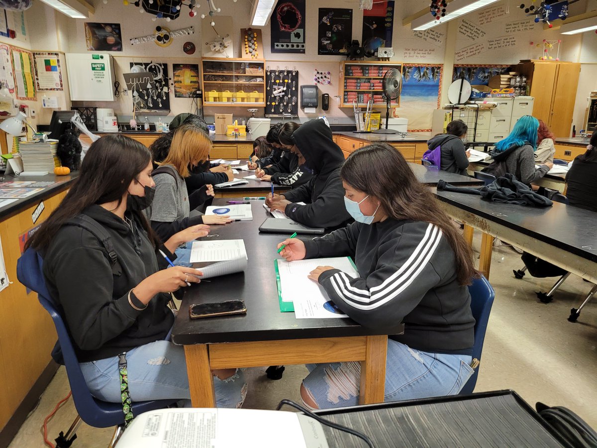kvmeade's tweet photo. @NatGeoEducation Currently my students are working with the new #OpenSciEd curriculum looking at how we can protect vulnerable coastal communities. They built an initial model and developed a driving question board to facilitate investigations at our polar regions. https://t.co/q6BmFnJ1CP