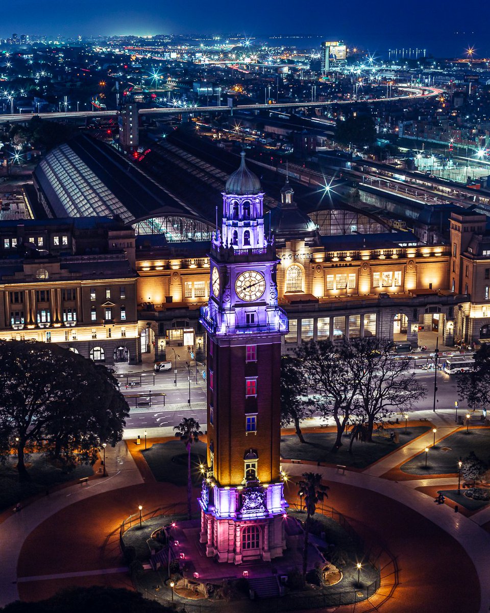 bsas_lovers's tweet image. Un foto favorita, tomada desde el Sheraton. Dale retuit y ayudame a mostrar mi trabajo!