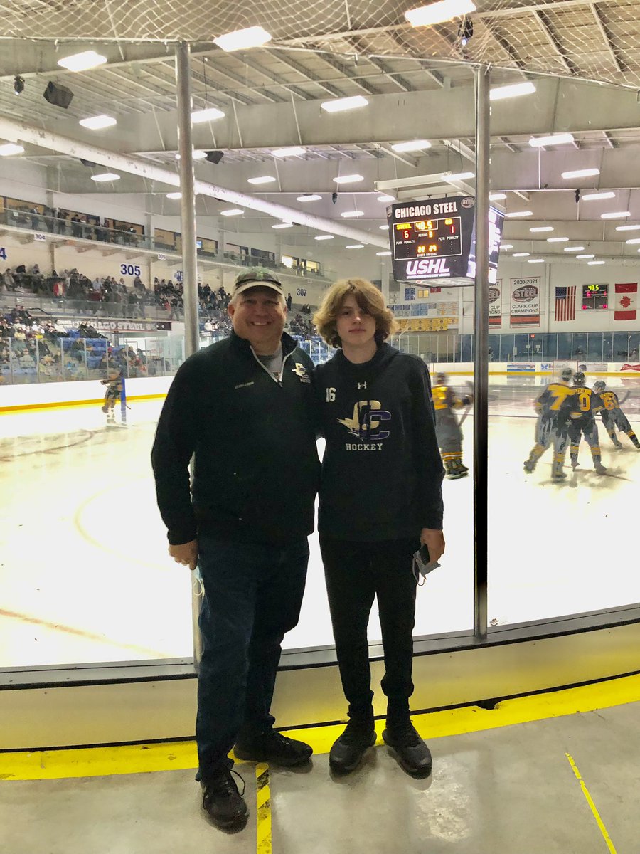 DadTendy's tweet photo. When in Chicago for a tourney, gotta see the Steel. #feelsteel @USHL #ccmworldinvitechicago @CCHA_Hockey @ChicagoSteel @GamblersHockey https://t.co/GOe2jmlizc
