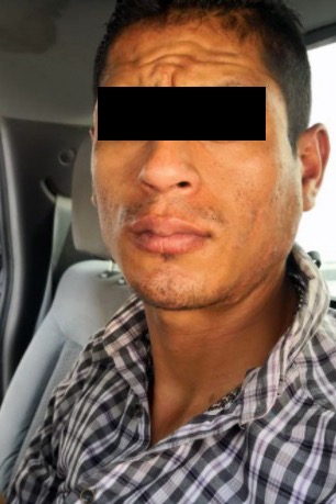 alextoluco26's tweet photo. Autoridades del Edomex y @MetepecGobierno con seguimiento del @C5Edomex la @SS_Edomex logró la detención de dos presuntos responsables de la colocación de mantas amenazantes en contra de una persona, asistentes y artistas al evento "Espacio Metepec" @dbeltran444 @GabyGamboa_S https://t.co/ZH8hJG6rmF