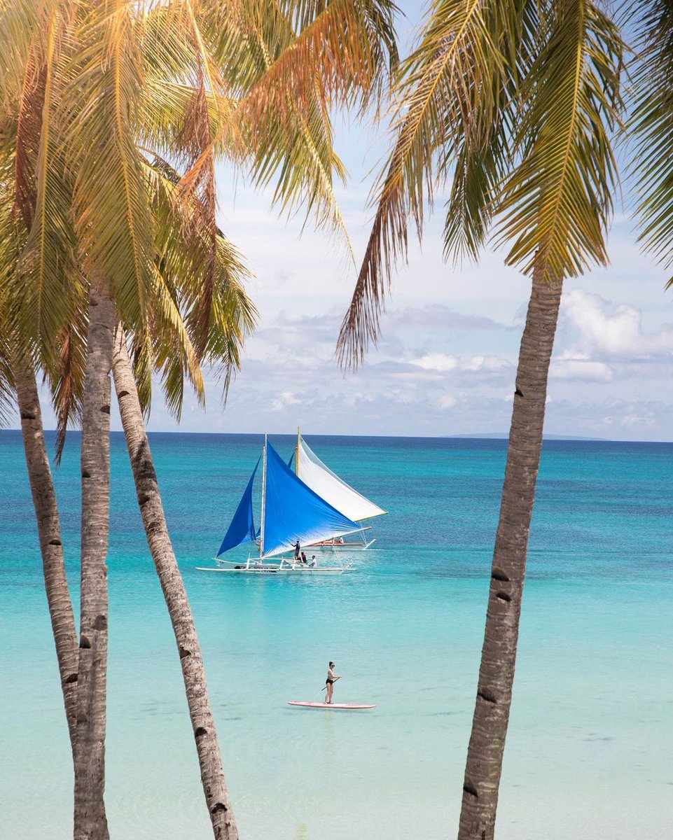 tripmobaPH's tweet photo. This serves as your weekend motivation 😉 Do you have plans to visit Boracay soon? 🏝⛵

Enjoy your weekend! 💙

📸 @raflors

#tripmoba #greattravelstorystartsagain #boracay #boracayisland #bora #paradise #travelphilippines #wanderph https://t.co/YYPbNJYPCu