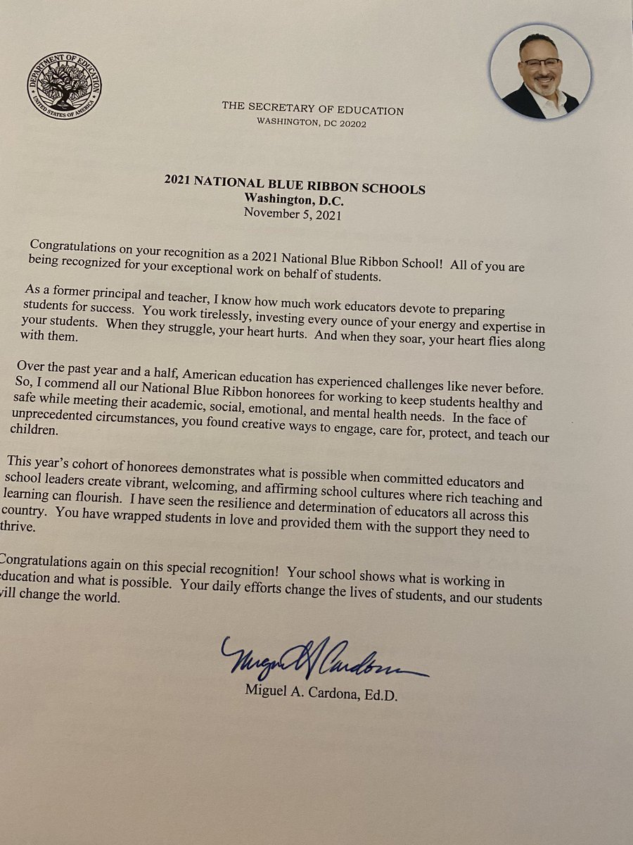 PAS_Overton's tweet photo. Principal Overton received a letter for our school community from @seccardona @flotus and @potus to congratulate our school! Stay tuned for more Blue Ribbon adventures! @philly_schools #twoblue https://t.co/l5qWxoK4RP