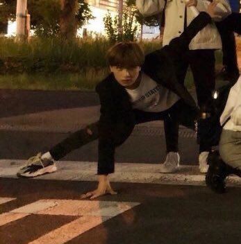 happilyrenjun's tweet photo. q tal volví a twitter después d haberme ido de esta pixelapp hace unos meses única y exclusivamente con la intención de patear dreamzens delulus y gritar por mis kpop boys obviamente 

busco mutuals etc etc las tkm https://t.co/zLctwn9eSP