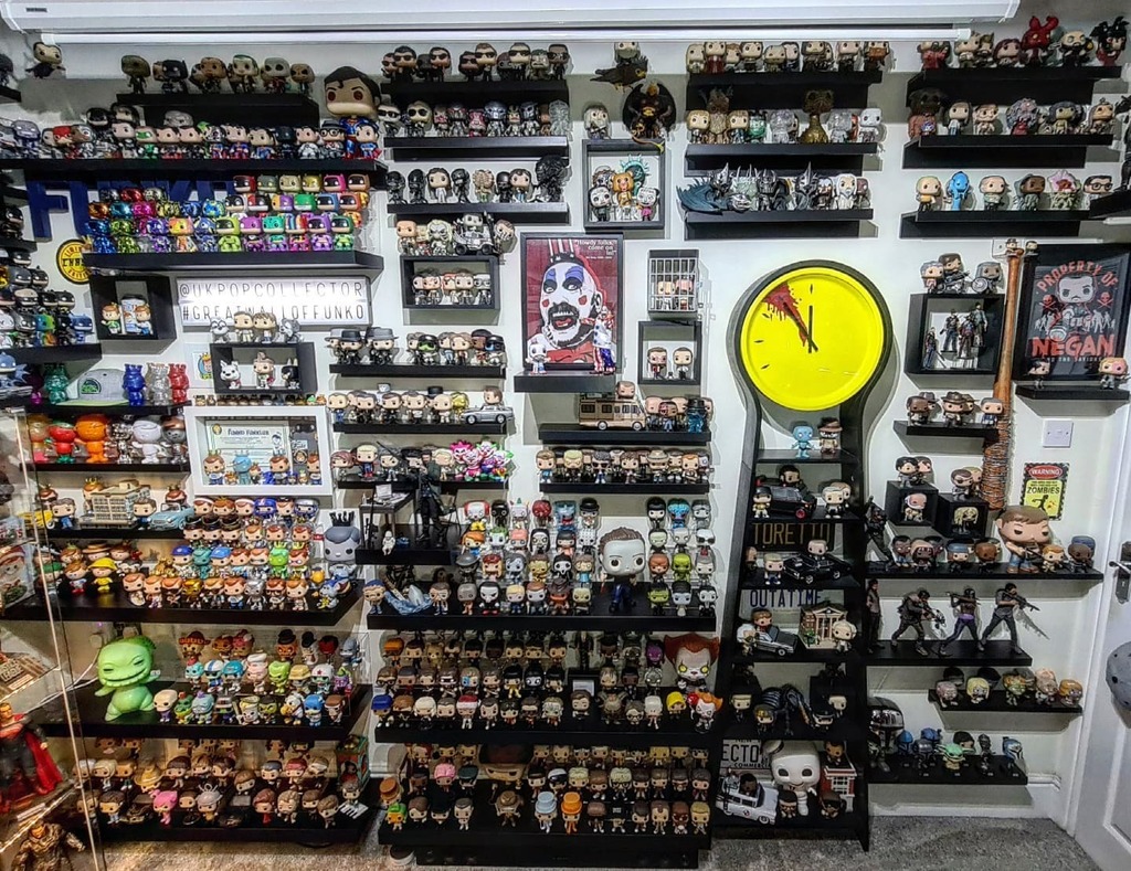 UkPopCollector's tweet photo. The main pop wall ... my little slice of heaven
What catches your eye ?
@officialmisfitcollectors
#misfitcollectors #pop #pops #funko #funkopop #funkoboss #myfunkopop #wefunkopop #collector #collection #toy #toys #toysofinstagram #mancave #followme… https://t.co/bzYje3zcVi https://t.co/qRIOpsRedJ